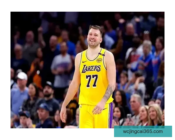 东契奇32分带伤鏖战三分绝平三不沾效率低迷遗憾吞里程悲